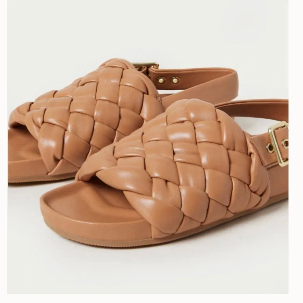 LOEFFLER RANDALL Benton Woven Slingback Sandal In Dark Sand Size 8